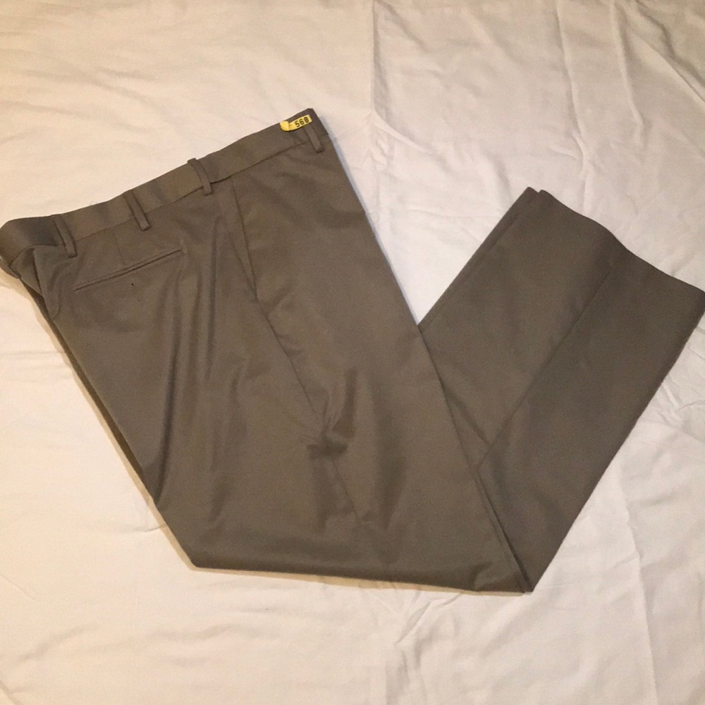 Men’s Croft & Barrow khaki‎ Slacks